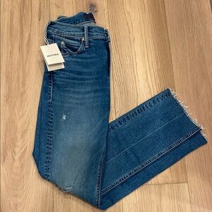 MOTHER Mid rise dazzler ankle fray jeans